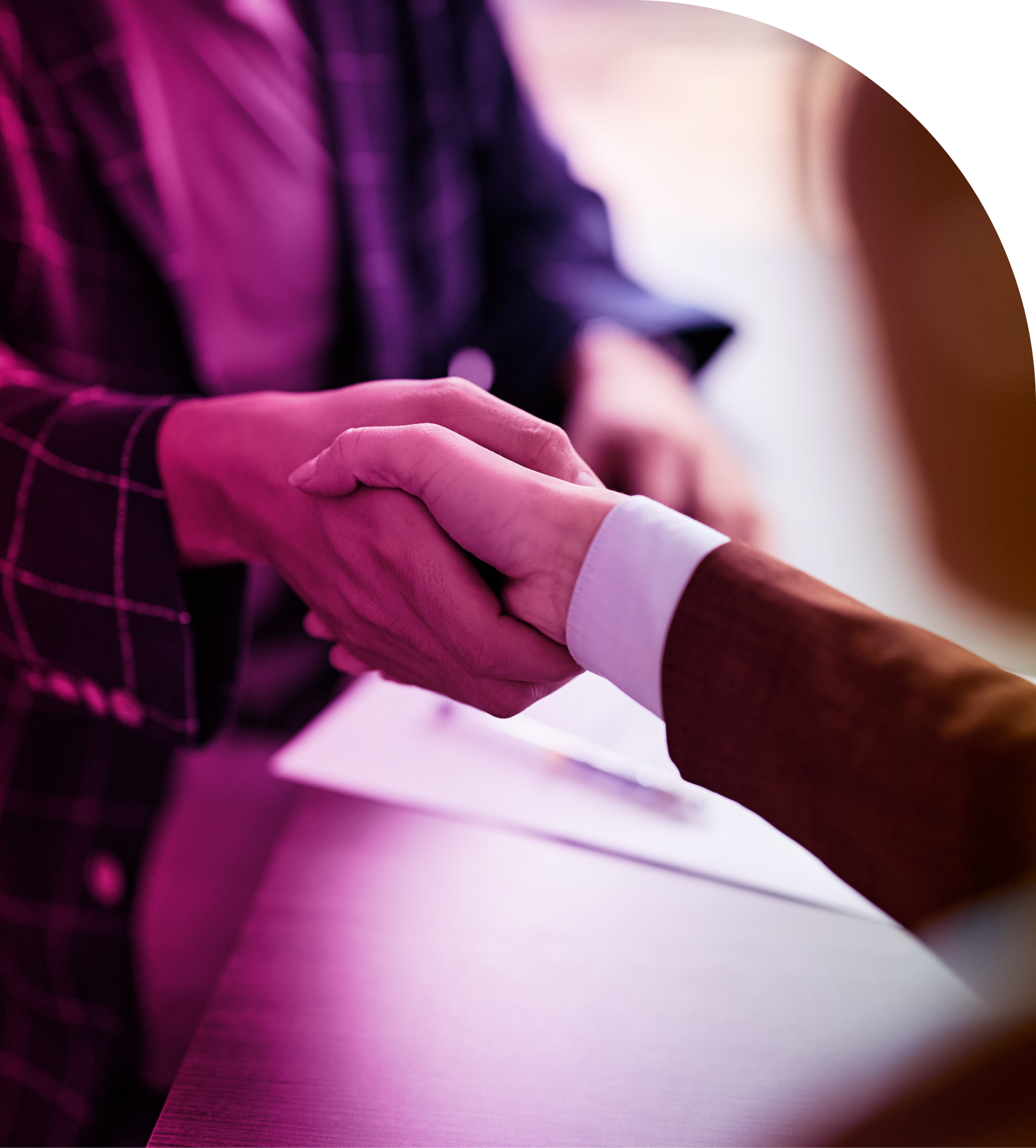 people_shaking_hands